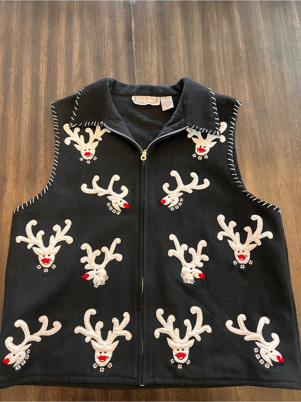 1990s Women's Black Reindeer Wool Blend Vest sz XL
